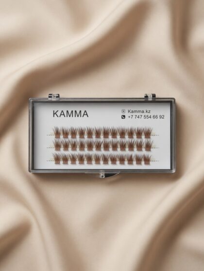 Камма Коричневые ресницы